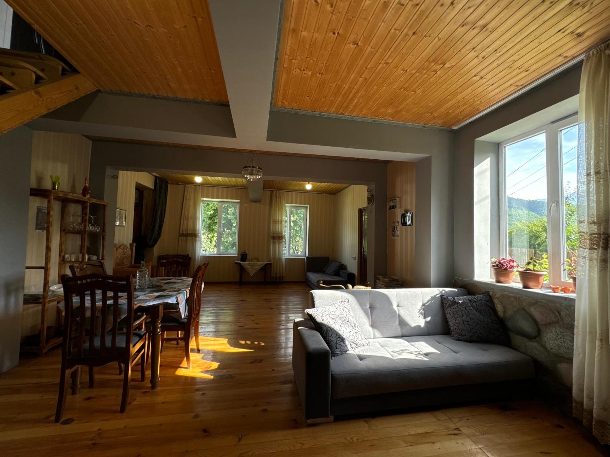 Barbara'S Eco-Cozy Guesthouse Mestia Exterior photo